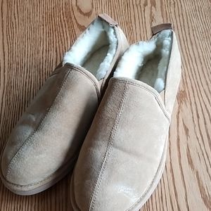 Men's slippers - New without tag